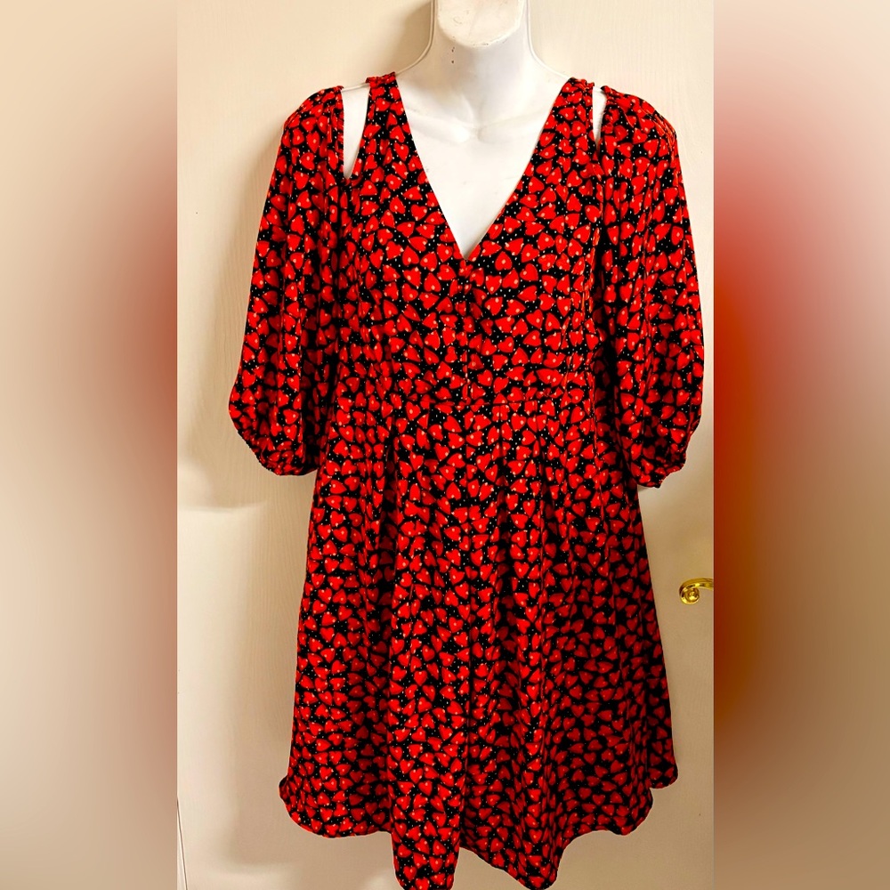 DISNEY ALICE THROUGH THE LOOKING GLASS COLLEEN ATWOOD HEART DRESS Sz M NWOT